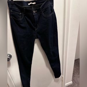 Levi’s 710 skinny jeans